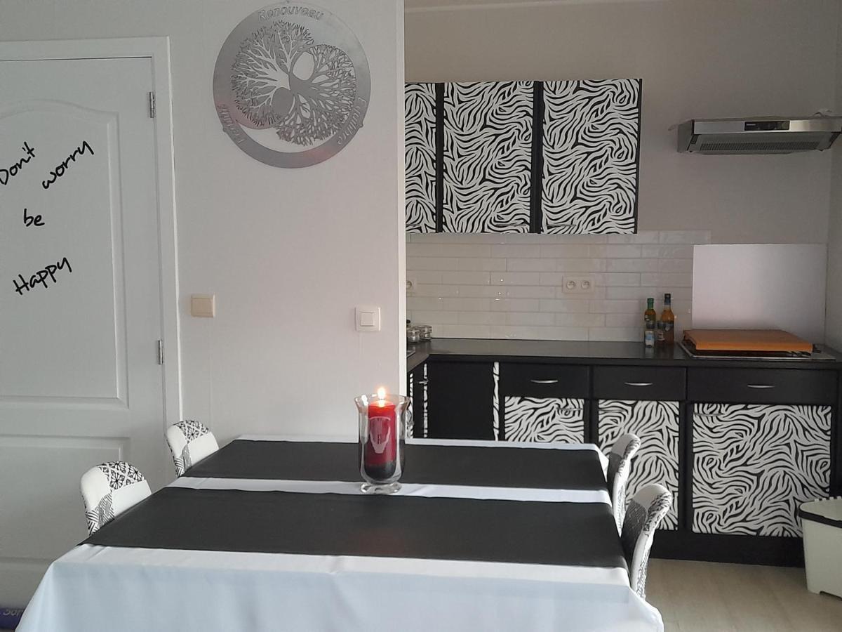 Plumes Et Zen Apartment Серен Екстериор снимка